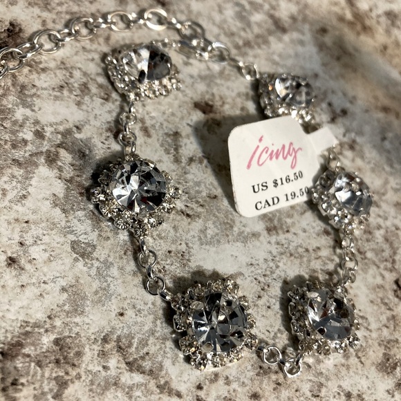 💎 Icing Diamond Bracelet 💎 - Picture 1 of 4